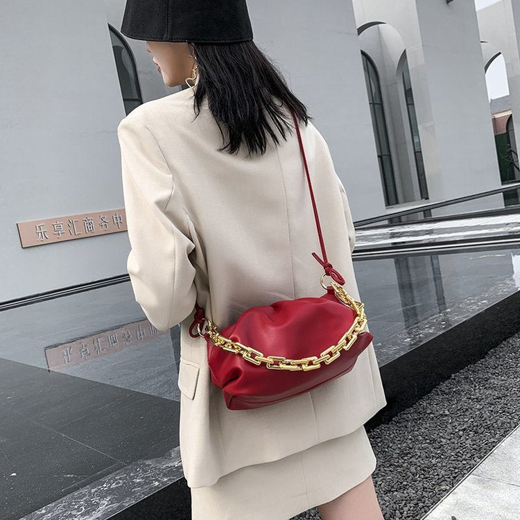 Sac à Main Nuage Peluche – Style Coréen Chaîne Dorée - SADJÉ