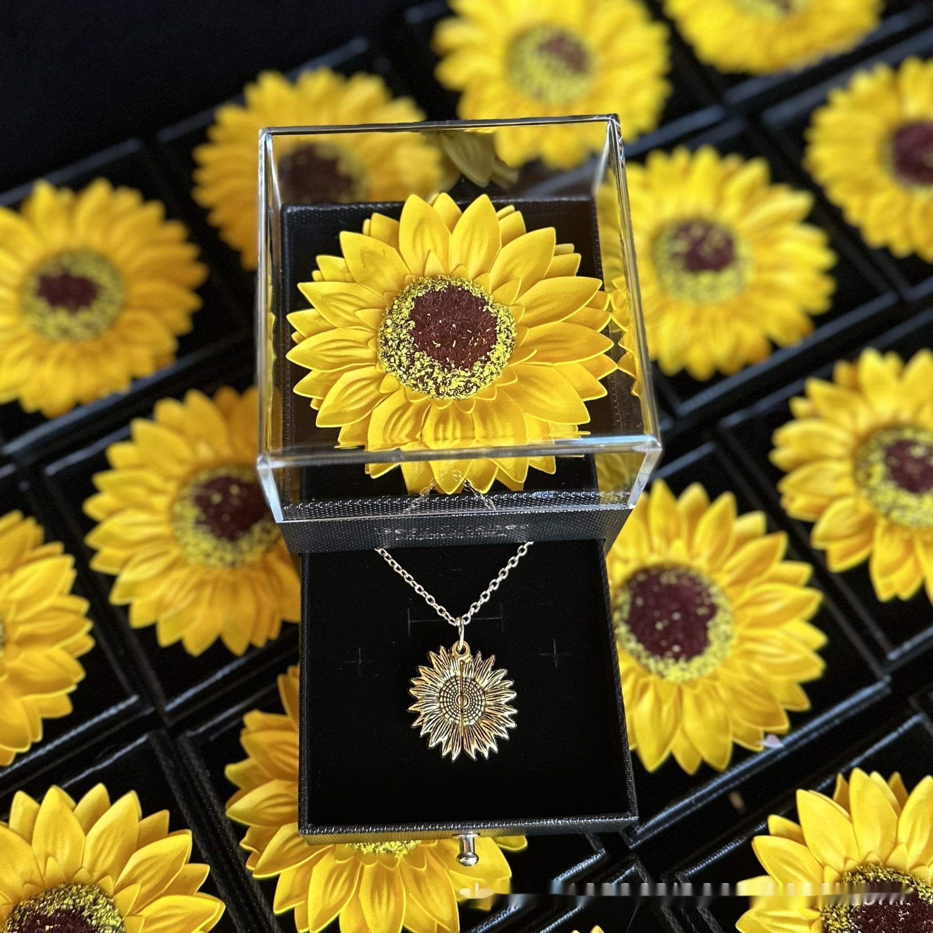 Boîte à Bijoux Tournesol Acrylique avec Collier - Coffret Cadeau Fleur Artificielle - SADJÉ