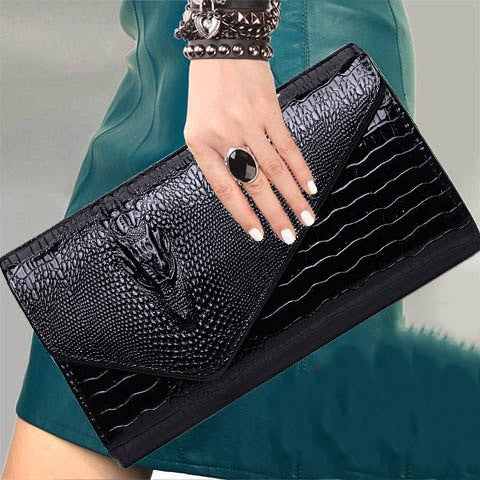 Pochette Femme Enveloppe Motif Crocodile - PU Gaufré - SADJÉ
