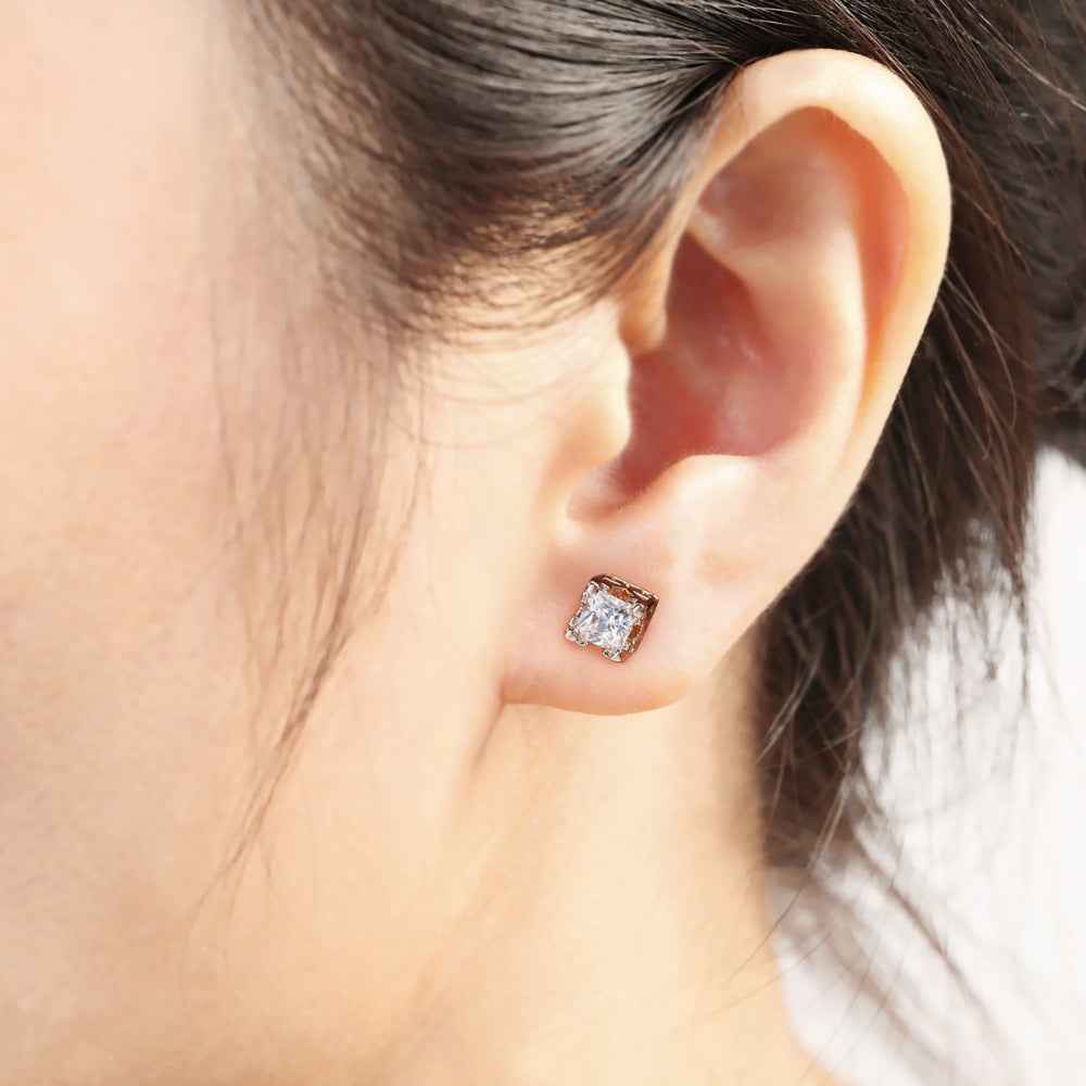 Boucles d'Oreilles Zircon 4 Griffes – Plaqué Or Blanc - SADJÉ