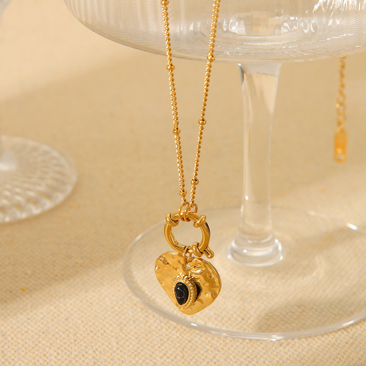 Collier Pendentif Cœur – Acier Titane Hypoallergénique Doré - SADJÉ
