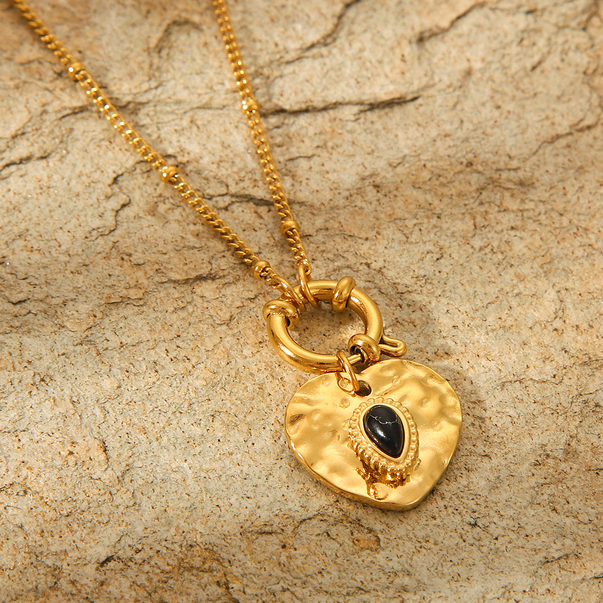 Collier Pendentif Cœur – Acier Titane Hypoallergénique Doré - SADJÉ